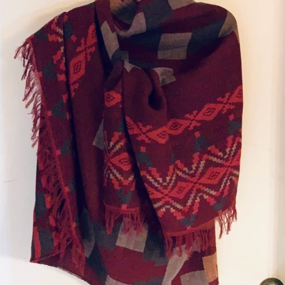 H&M Red and Gray Geometric Shawl